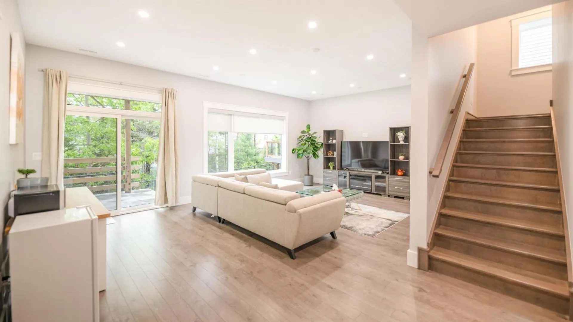 2 Bedroom Newly Basement Suite Halifax